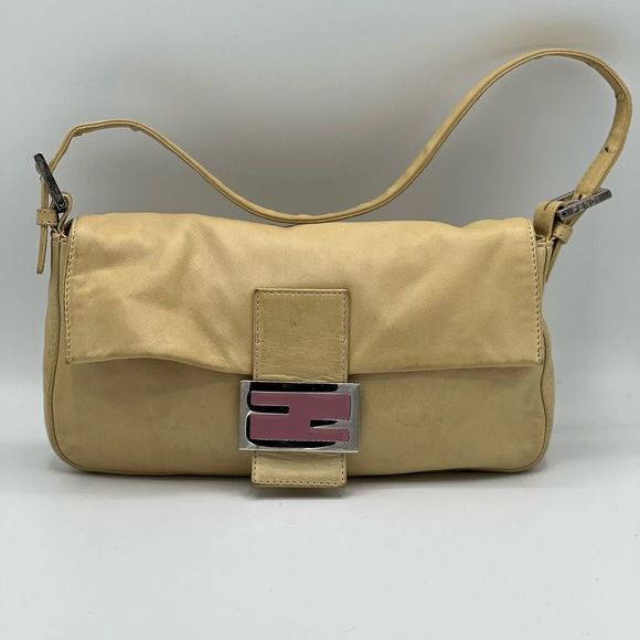 Fendi Handbags - Fendi Leather Baguette